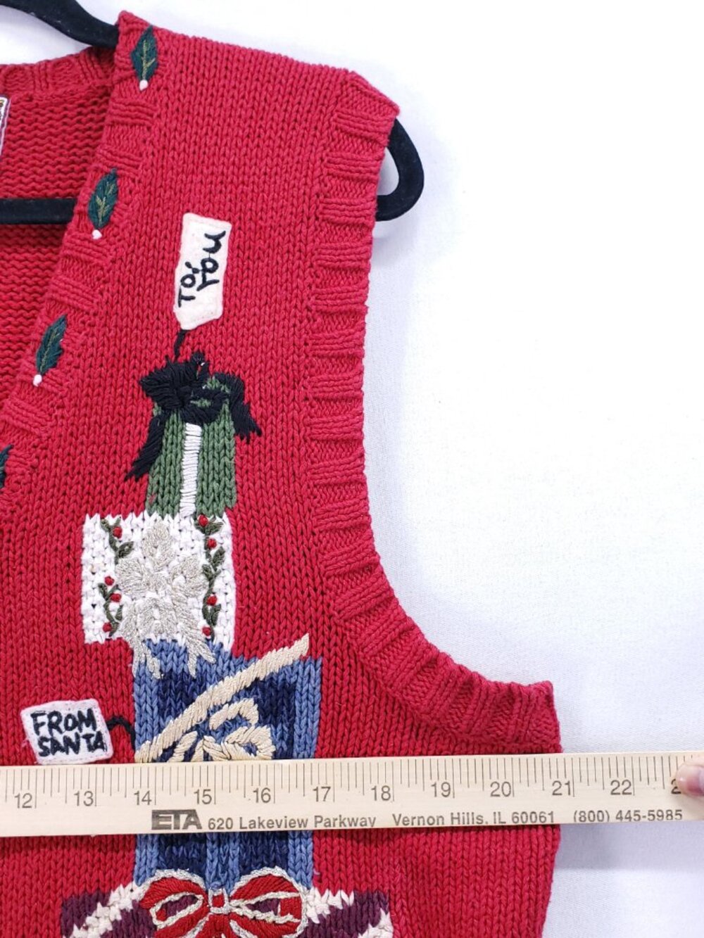 Tiara International Vintage Christmas Knit Sweater Vest Red Size Large Presents - Picture 4 of 15